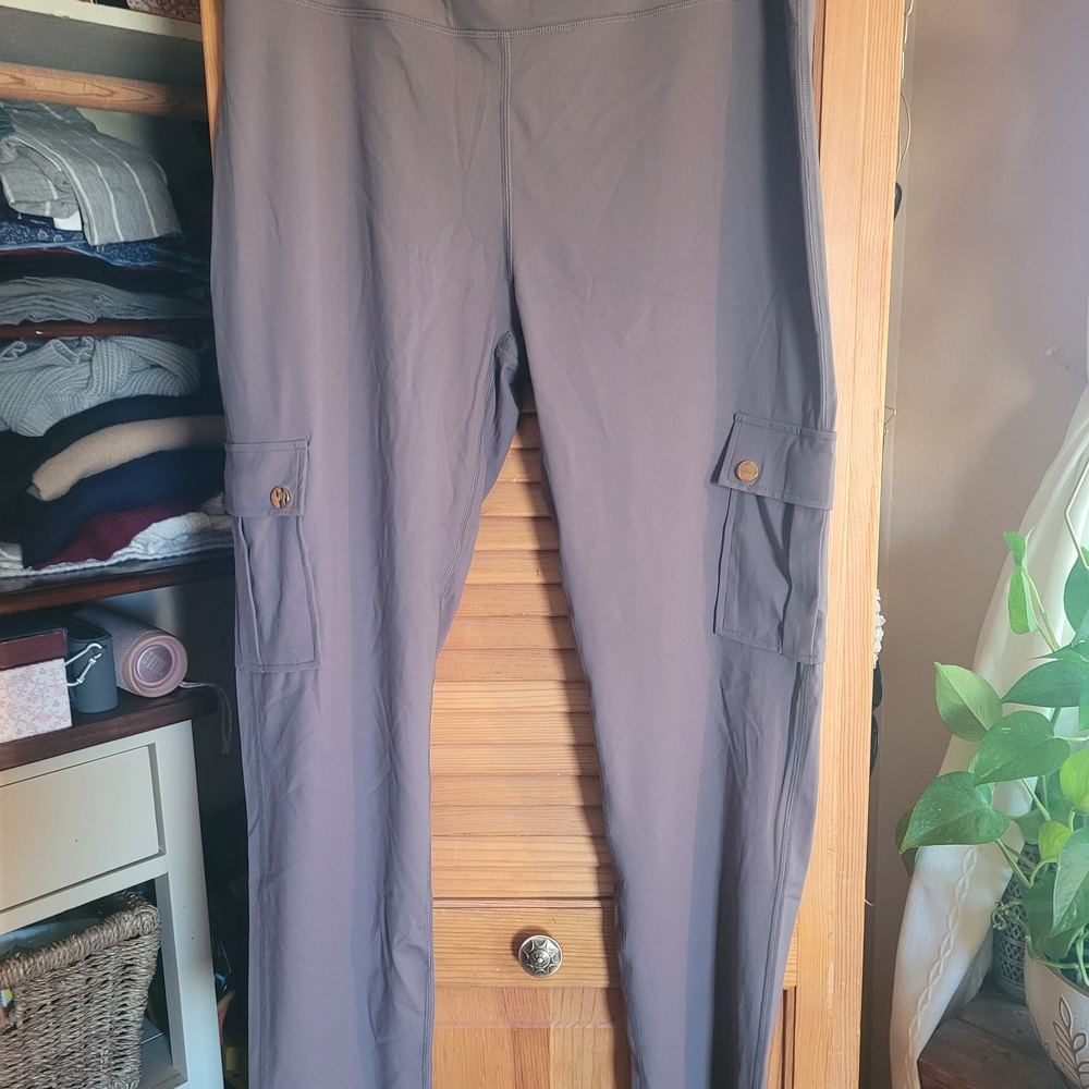 NWOT Gray Legging Cargo Pants